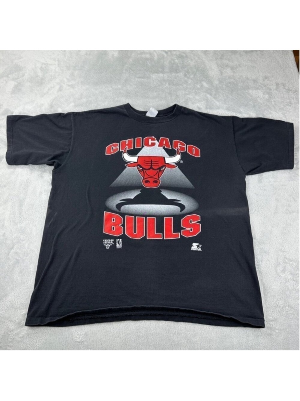 Vintage Starter Men’s Size XL Chicago Bulls Black T Shirt